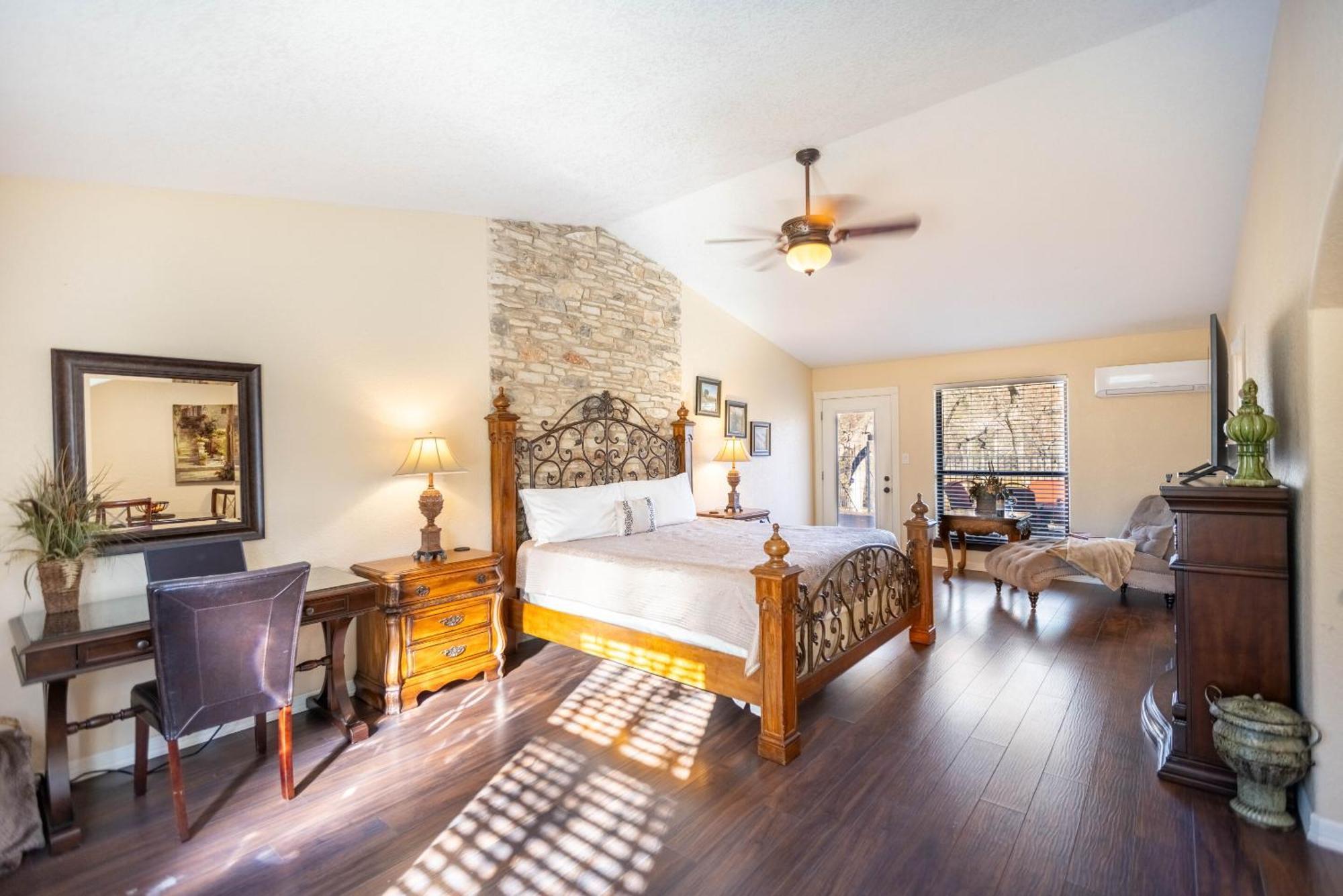 Messina Inn Wimberley Phòng bức ảnh