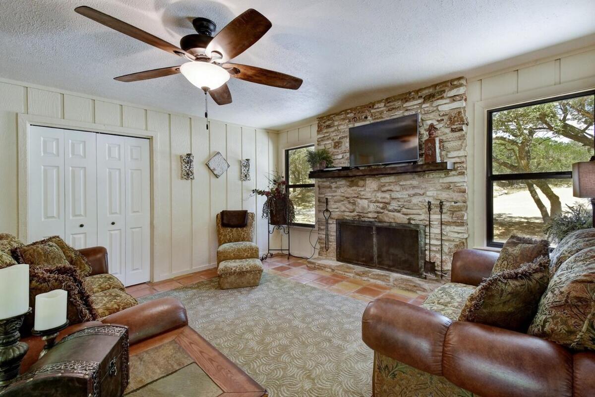 Messina Inn Wimberley Phòng bức ảnh