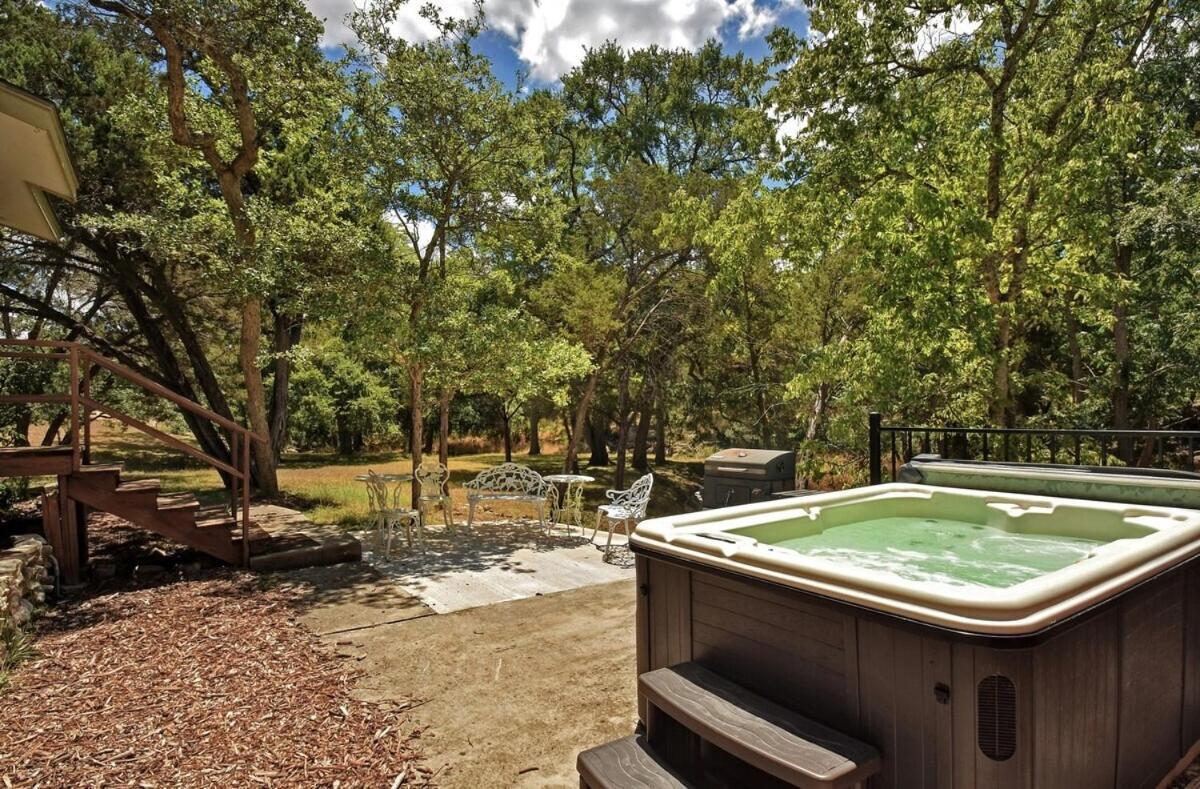 Messina Inn Wimberley Ngoại thất bức ảnh