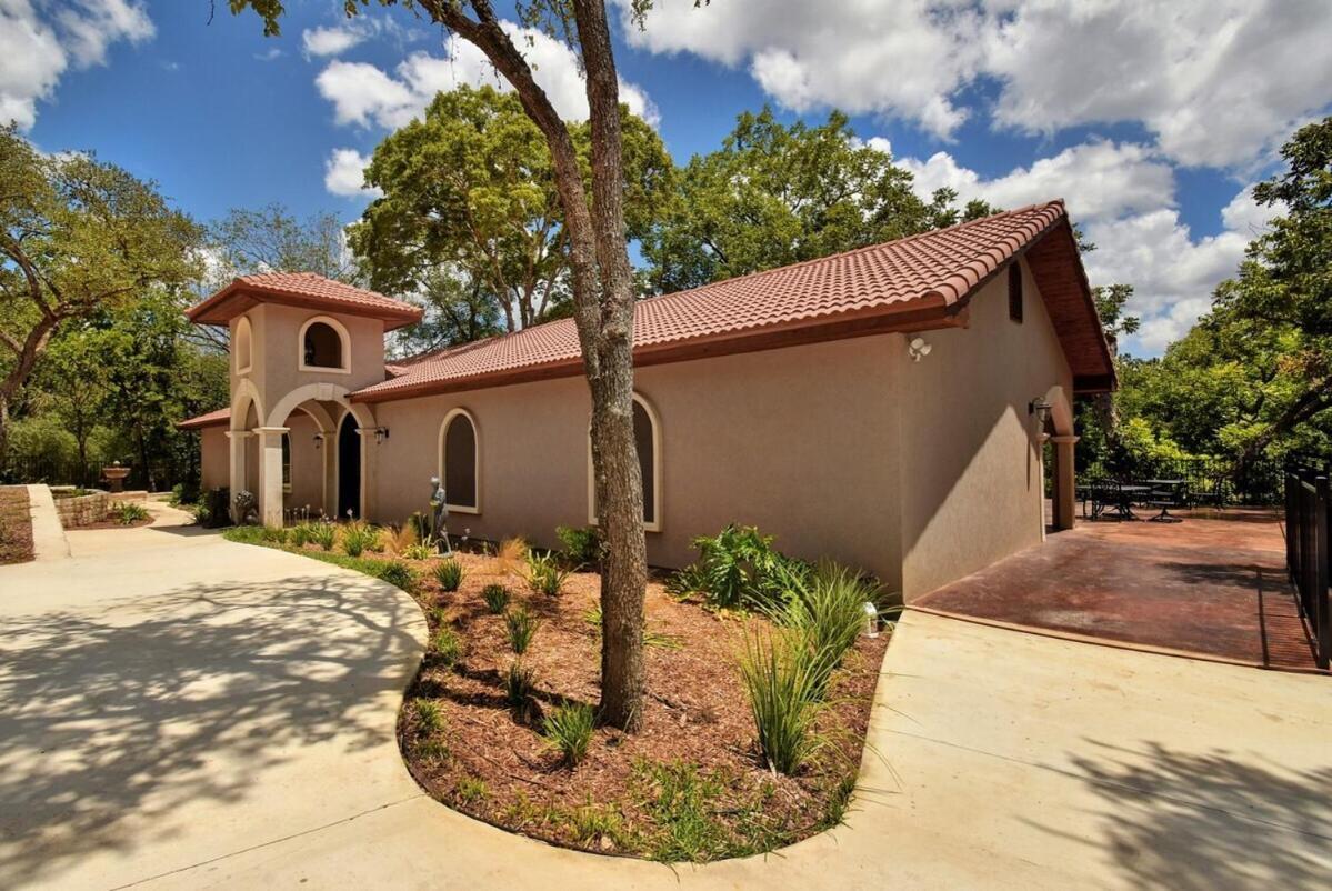 Messina Inn Wimberley Ngoại thất bức ảnh